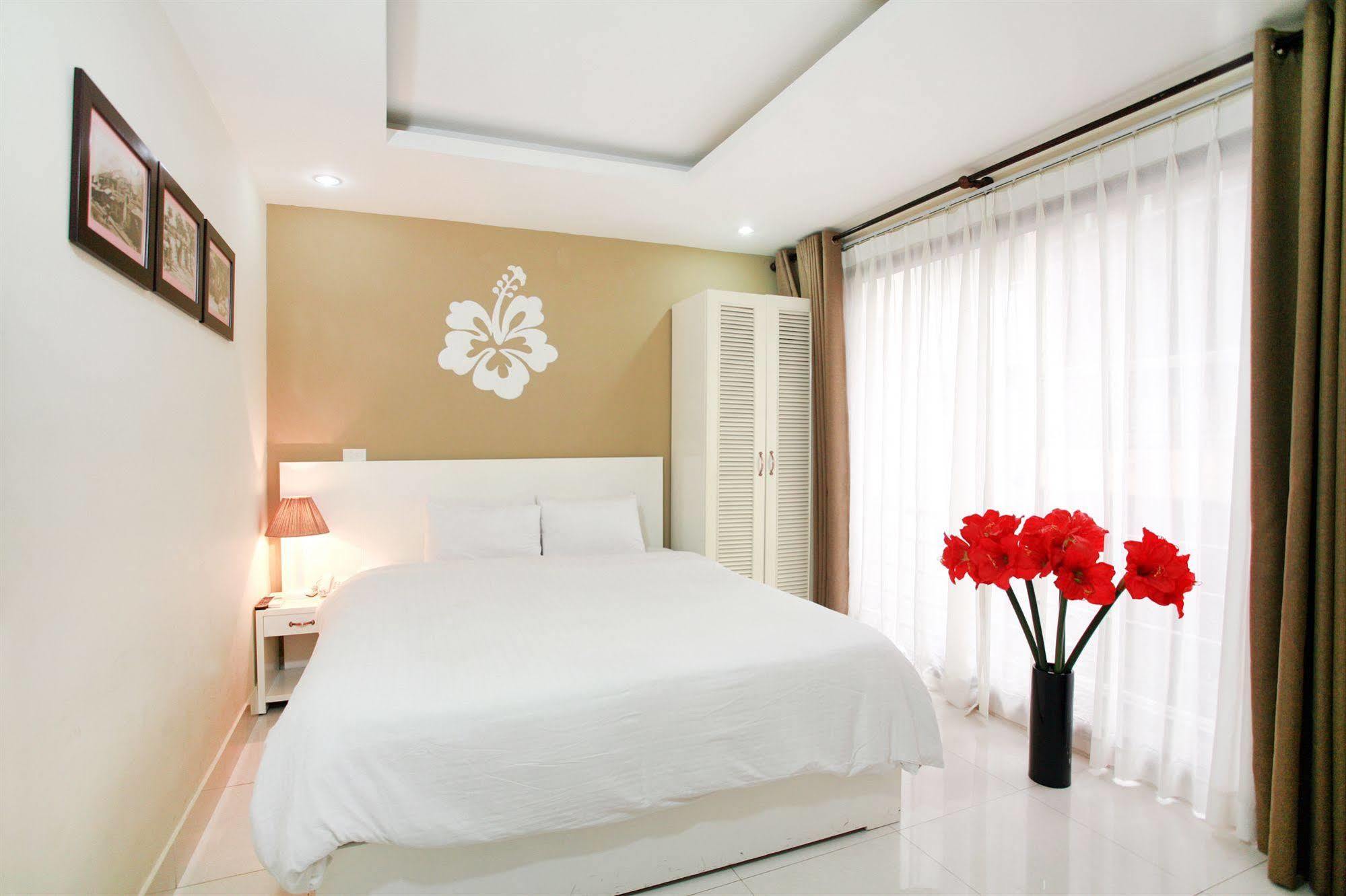 22Land Residence Hotel & Spa 52 Ngo Huyen Ханой Екстериор снимка