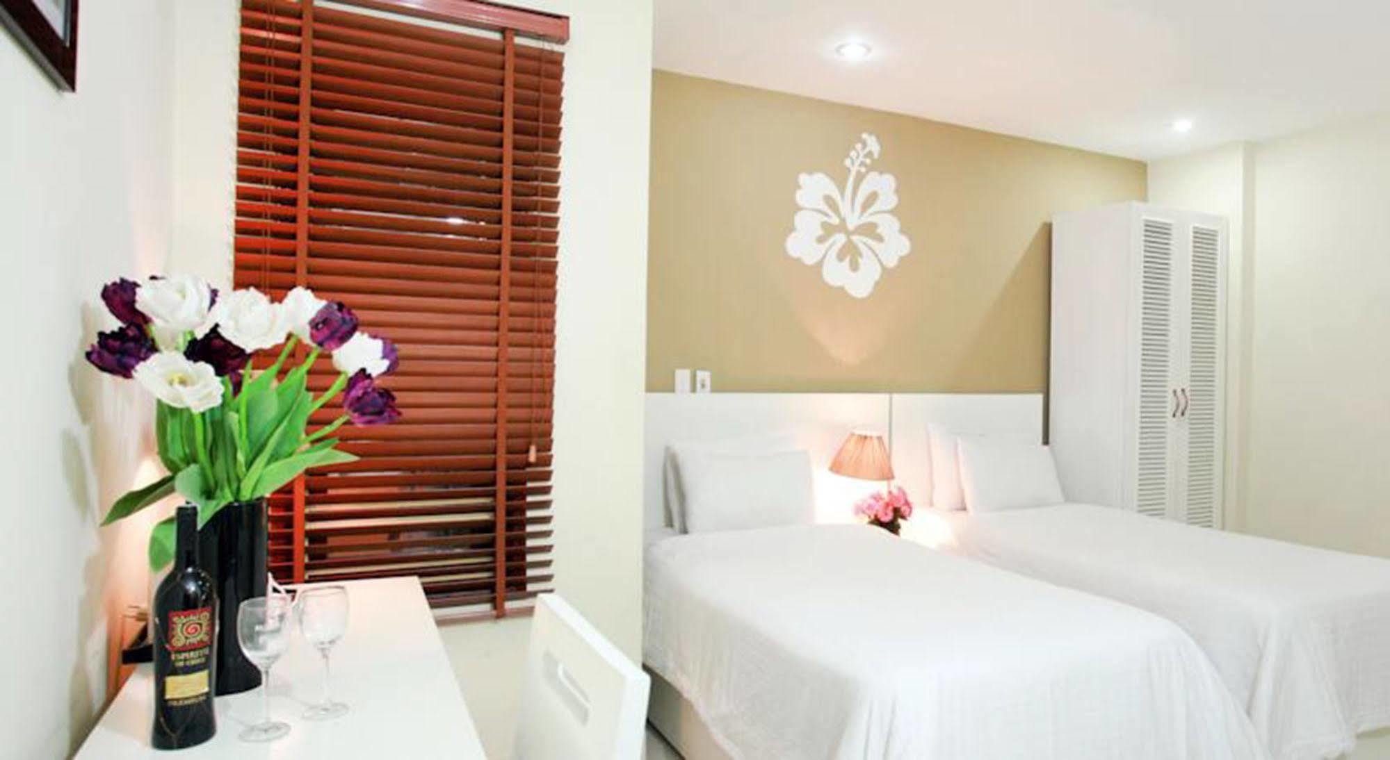 22Land Residence Hotel & Spa 52 Ngo Huyen Ханой Екстериор снимка